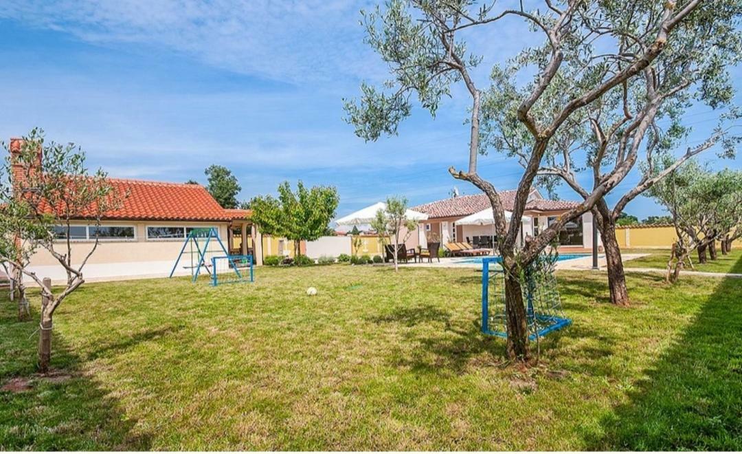Villa Zafirah Pula Buitenkant foto