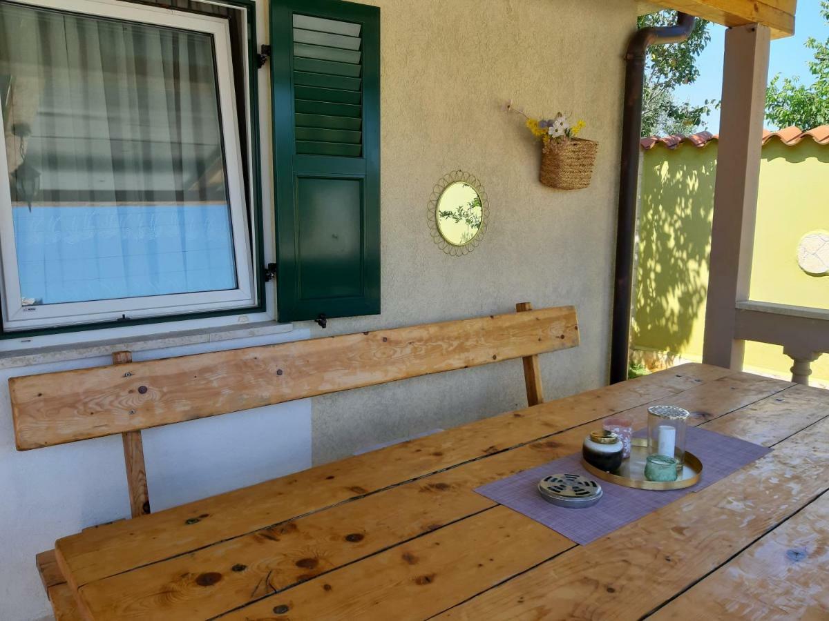 Villa Zafirah Pula Buitenkant foto